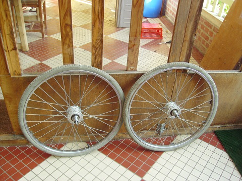 2)roues